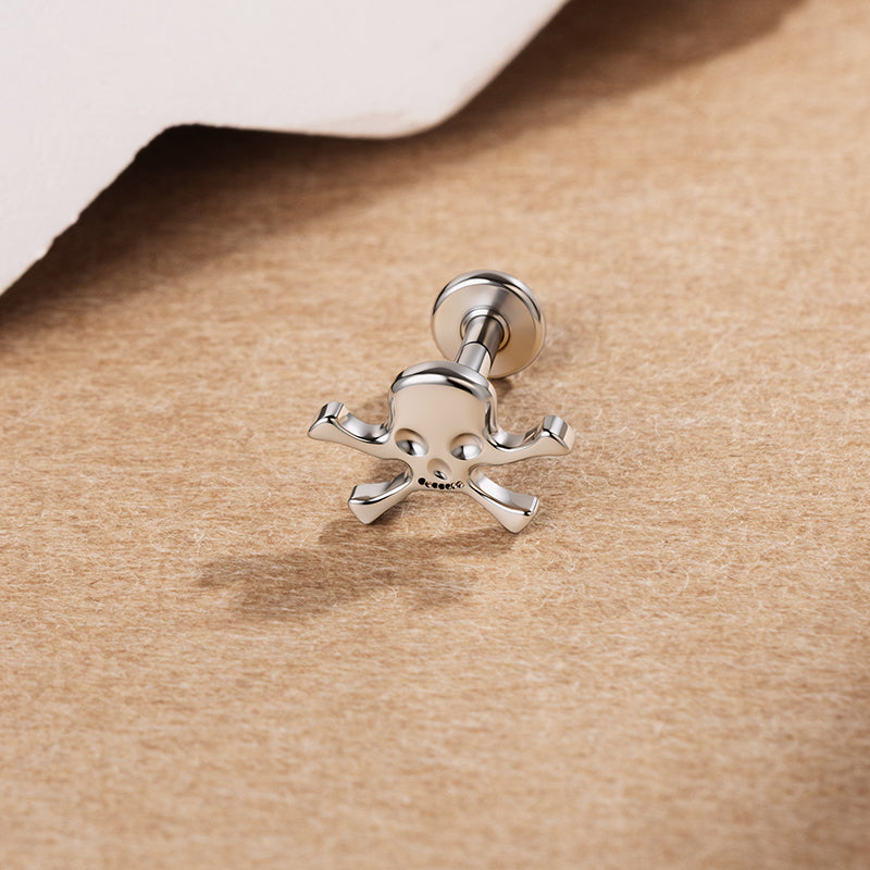 G23 Titanium 18K Gold PVD 16G Internally Threaded Gothic Skull Flat Back Stud