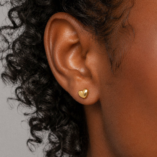 G23 Titanium 18K Gold PVD 16G Internally Threaded Heart Flat Back Stud