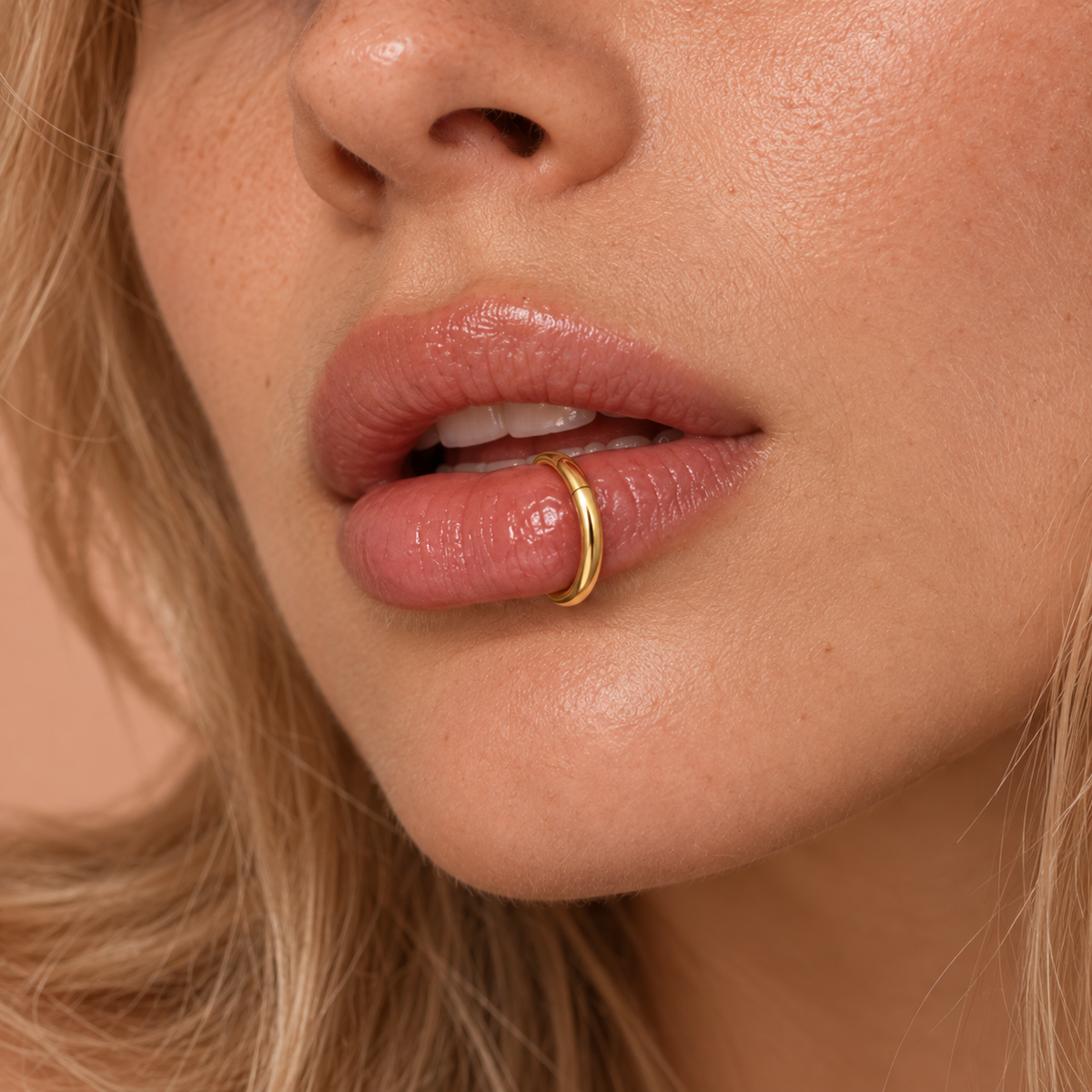 Continuum Hoop Ring